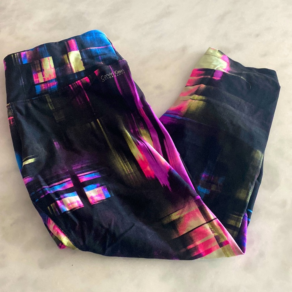 Multi colored Calvin Klein Capri leggings